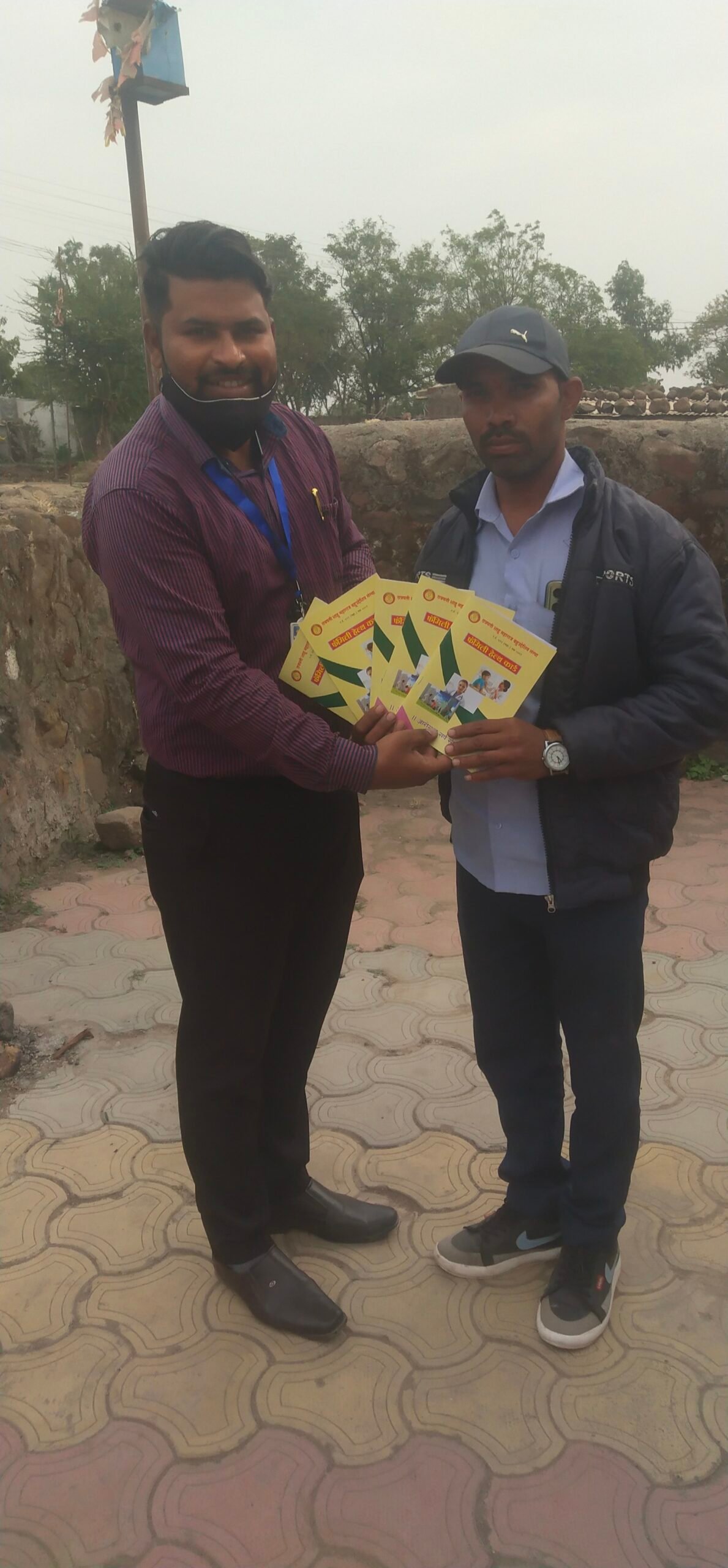 आरोग्य तपासणी व फॅमिली हेल्थ कार्ड शिबीर फोटो 76